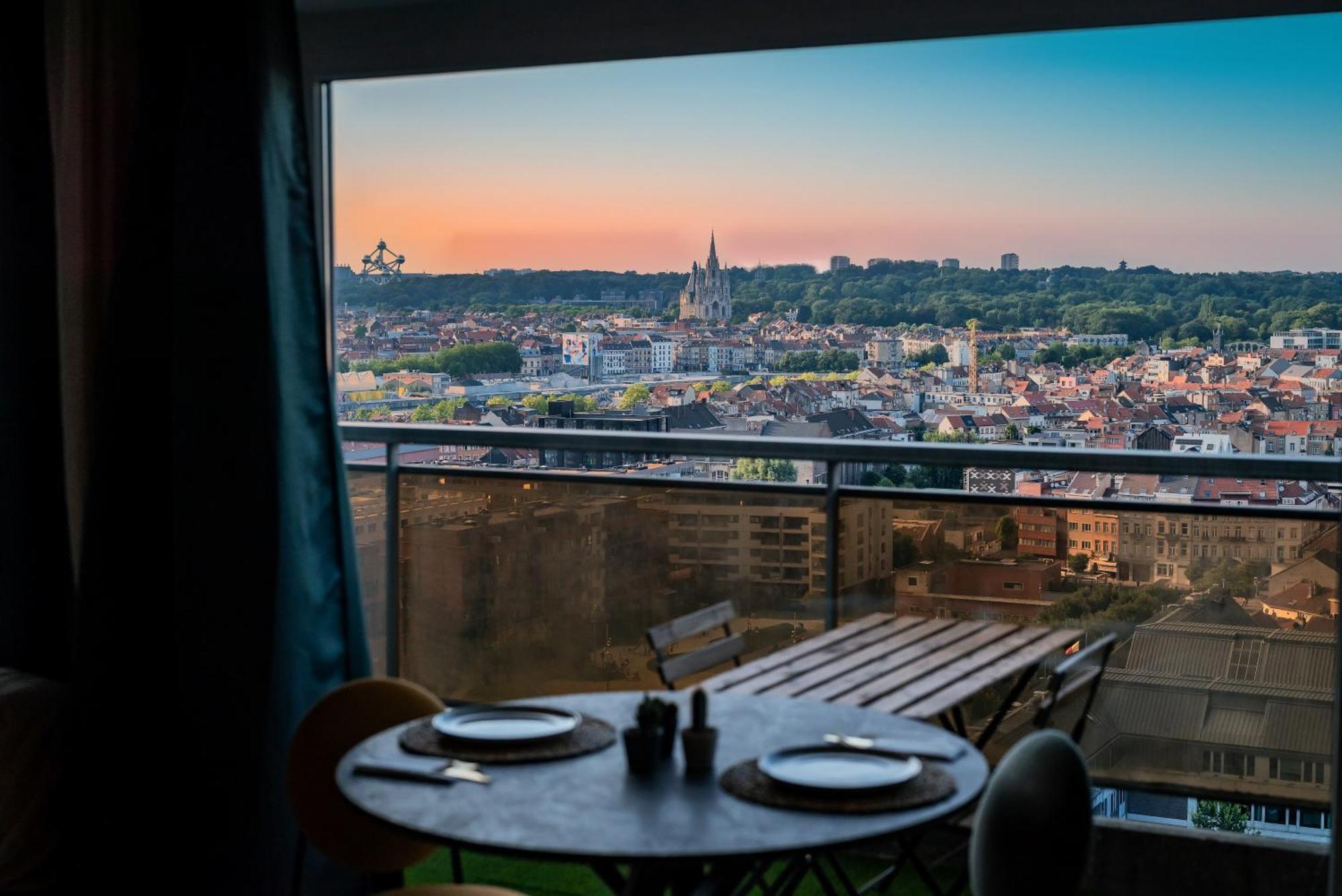 Studio Avec Vue Panoramique Et Parking Gratuit Brüssel Exterior foto